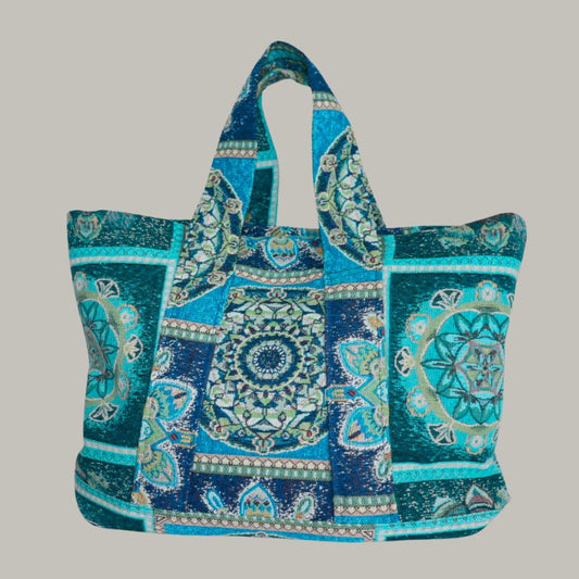 Larger tote in tapestry