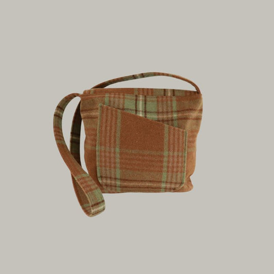 Cambridge double buttons